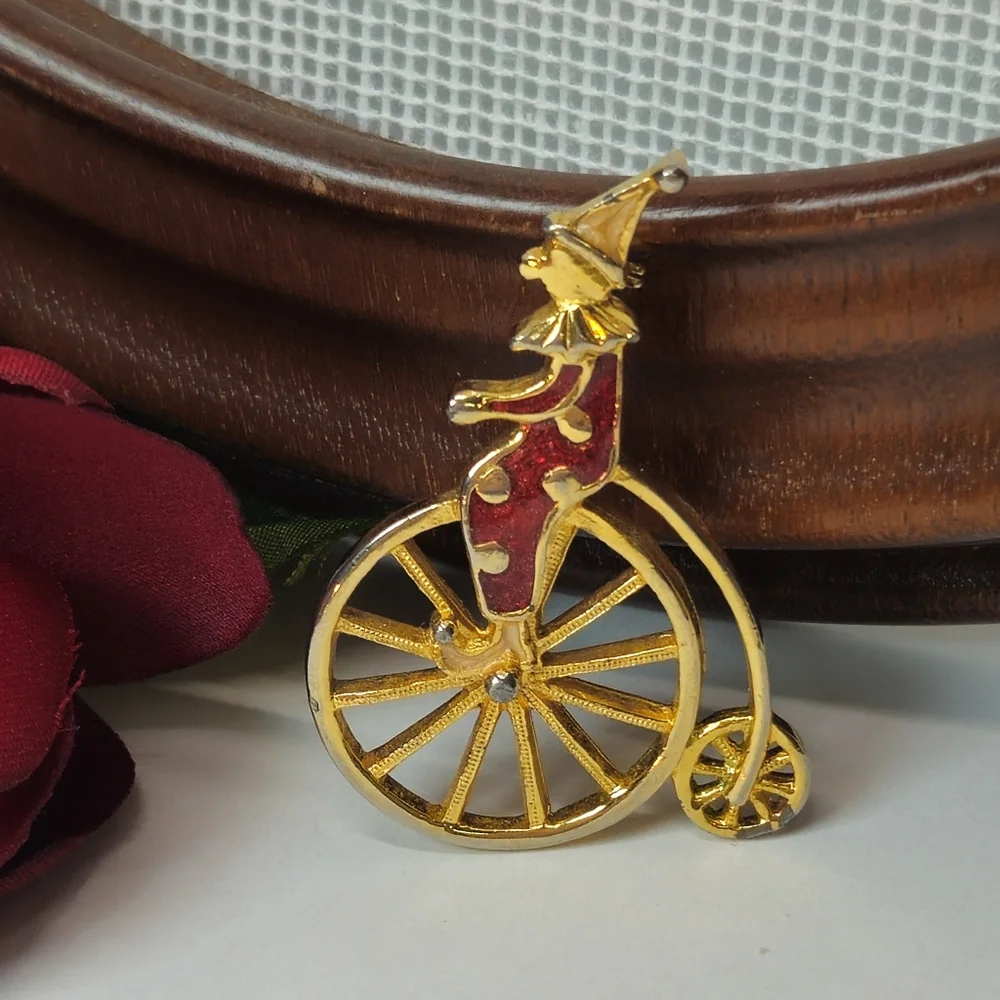 Vintage Red Shimmer Enamel Clown Riding Penny Farthing Bicycle Gold Tone Brooch